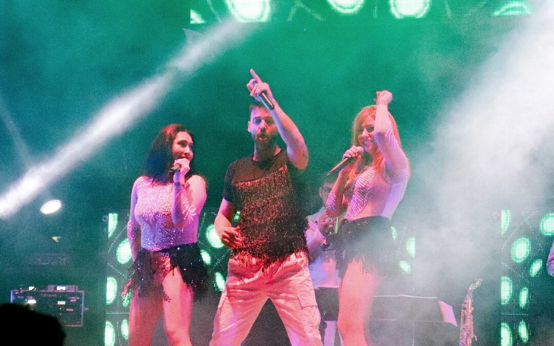 Vive momentos inolvidables con la orquesta de Musical Sándalo